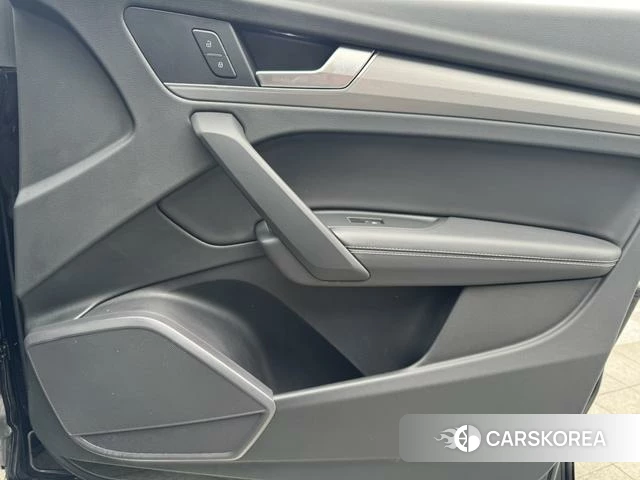 Audi Q5L id 4272704 из Китая 33