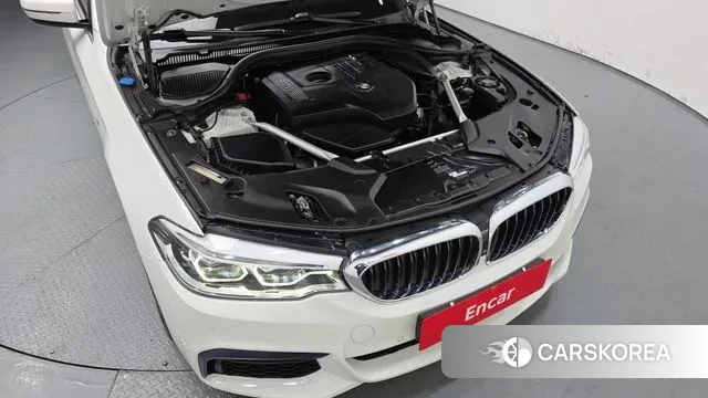 BMW 5 Series (G30) id 3760807 из Кореи 16