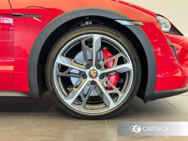 Porsche Taycan id 4400845 из Кореи 16
