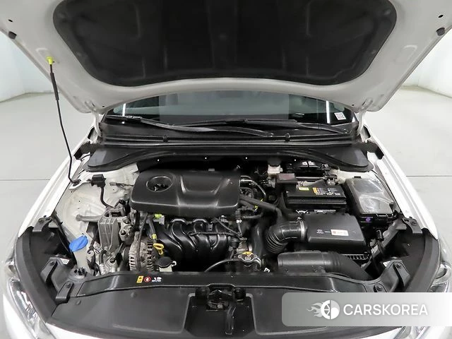 Hyundai Avante AD id 4305208 из Кореи 16