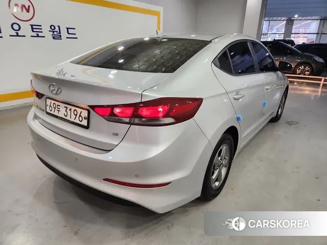 Hyundai Avante AD id 3643793 из Кореи 16