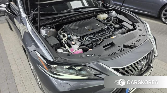 Lexus ES300h 7th generation id 4248521 из Кореи 31