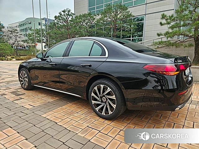 Mercedes-Benz E-Class W214 id 3876616 из Кореи 16