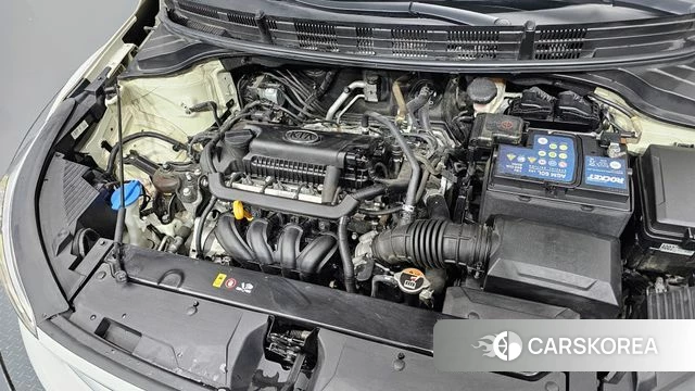 Kia Stonic id 3880291 из Кореи 16