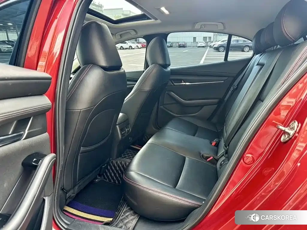 Mazda 3 2024 Red/purple из Китая, фото 6