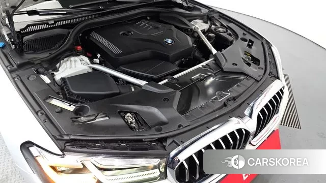 BMW 5 Series (G30) id 3759363 из Кореи 16