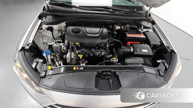 Hyundai Avante AD id 3391773 из Кореи 16