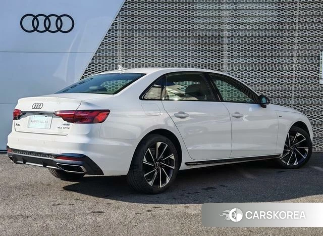 Audi A4L id 4277814 из Китая 12