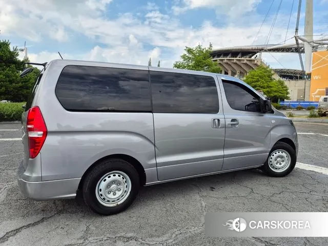 Hyundai The New Grand Starex id 3029528 из Кореи 13