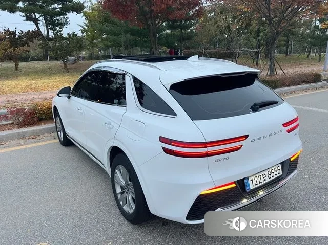Genesis GV70 id 3379101 из Кореи 16