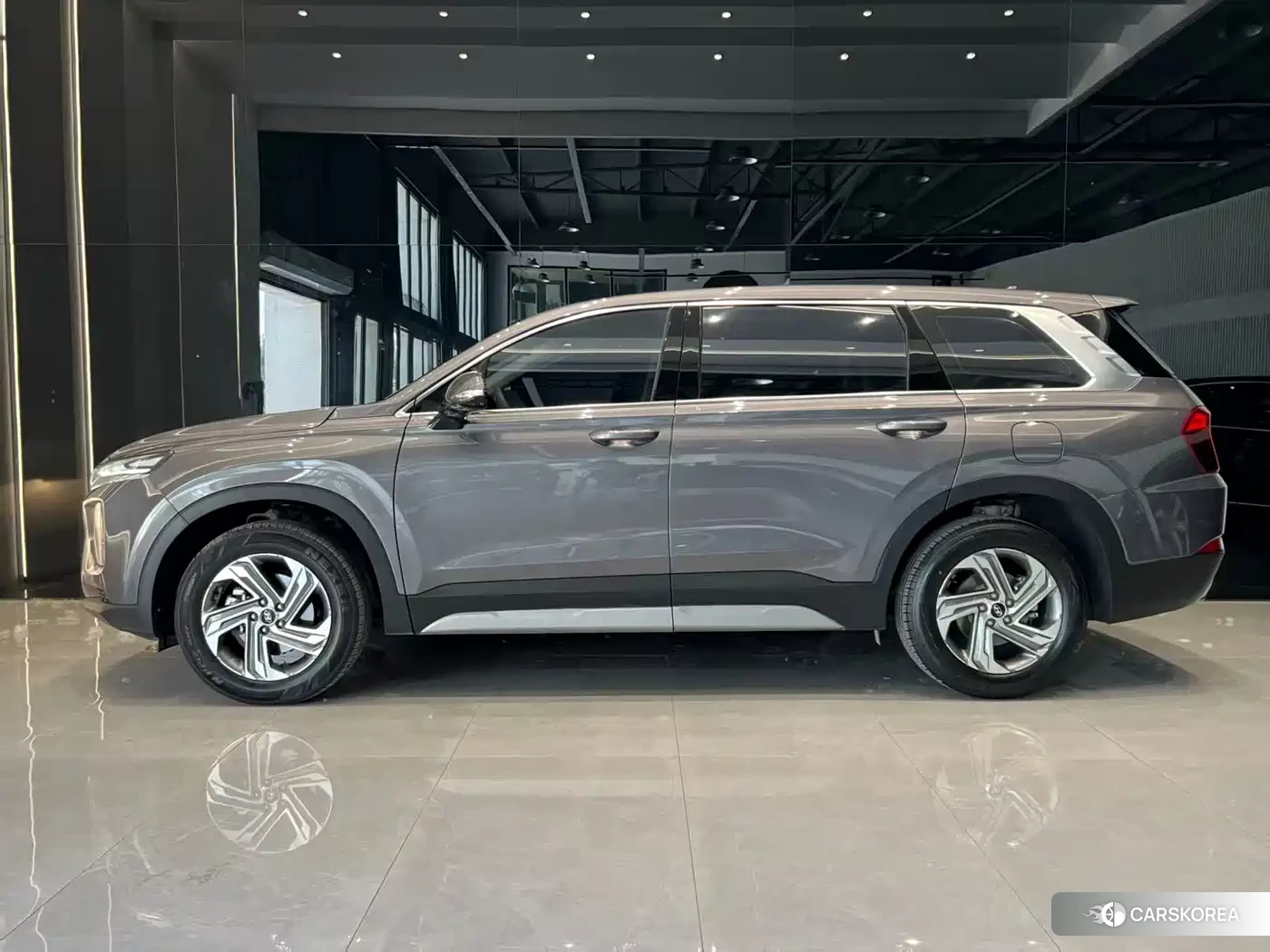 Hyundai Santa Fe 2021 Silver/gray из Китая, фото 6