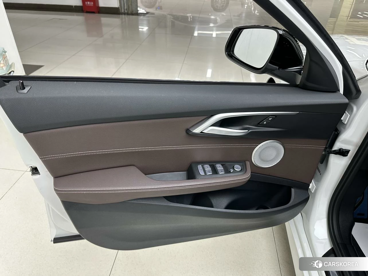 BMW 1 series id 4452235 из Китая 15