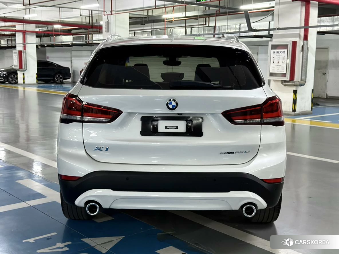 BMW X1 id 4421198 из Китая 18