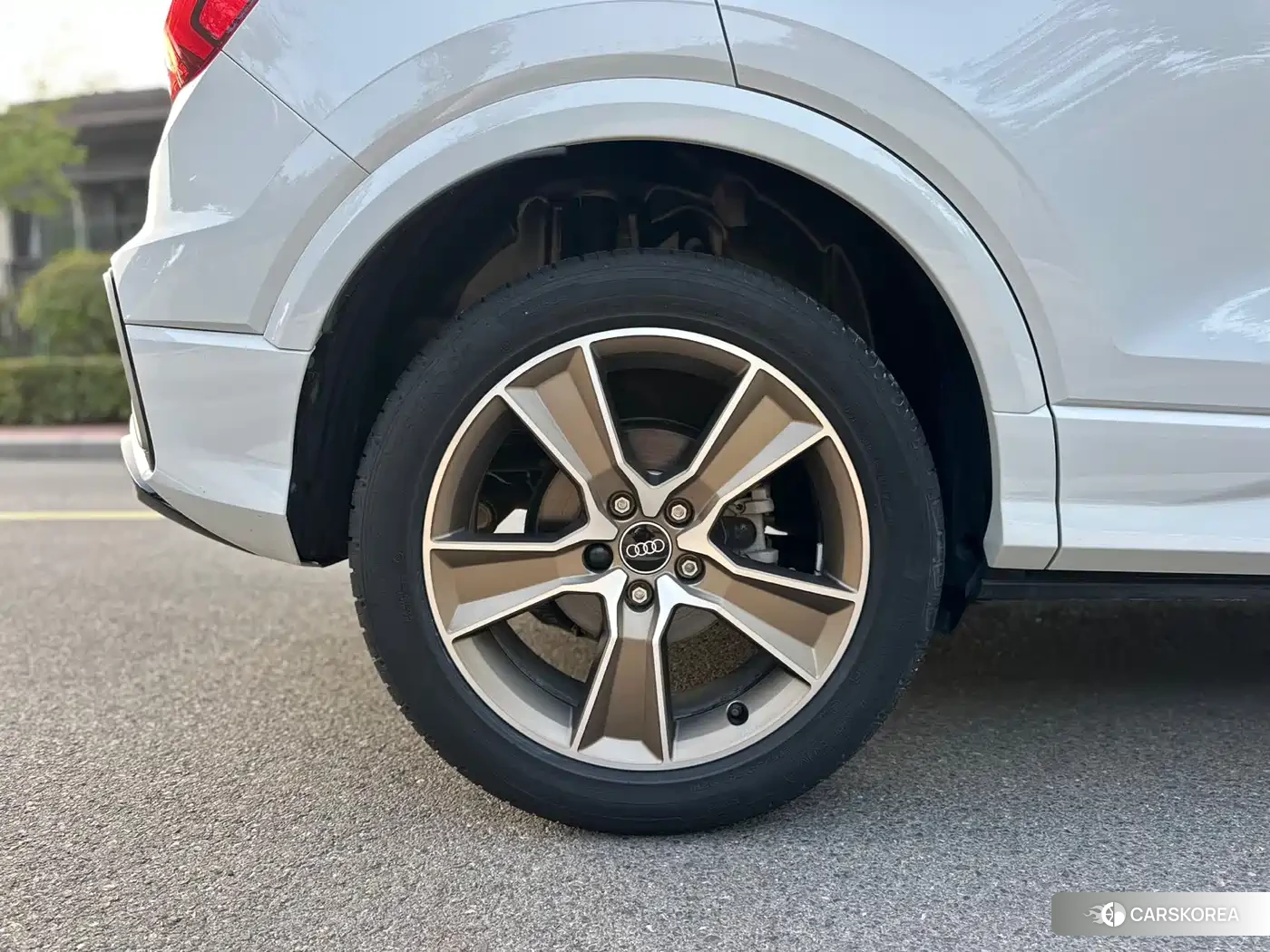 Audi Q2L id 4545683 из Китая 13