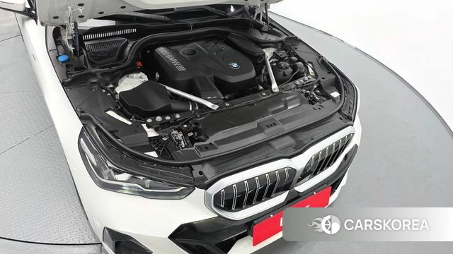 BMW 5 Series (G60) id 4480606 из Кореи 37
