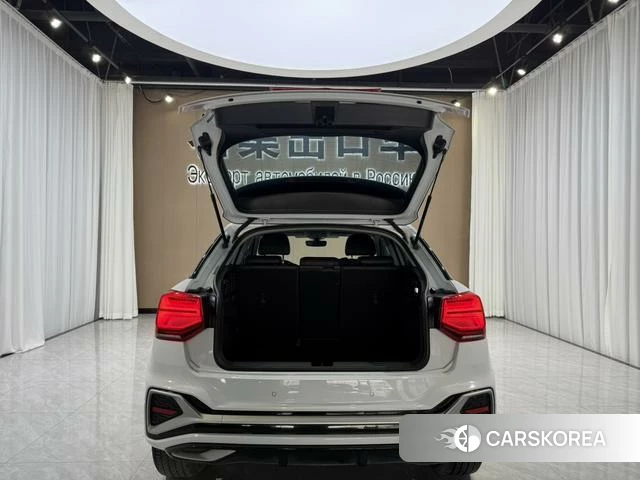 Audi Q2L id 4313620 из Китая 13