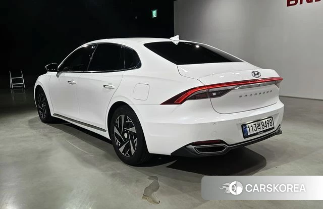 Hyundai The New Grandeur IG Hybrid id 4636671 из Кореи 16