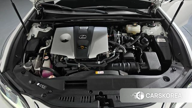 Lexus ES300h 7th generation id 4764584 из Кореи 38