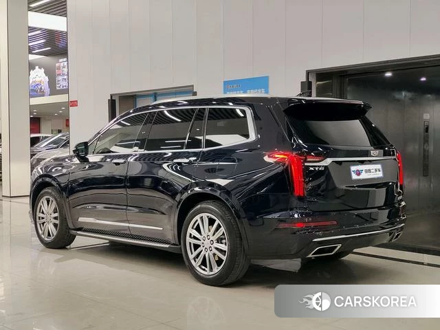 Cadillac XT6 2021 Черный из Китая, фото 6