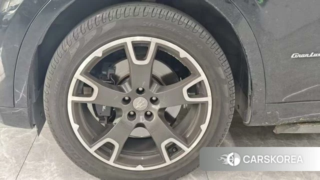 Maserati Levante id 4235981 из Китая 9