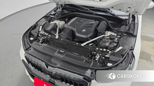 BMW 5 Series (G60) id 4578478 из Кореи 16