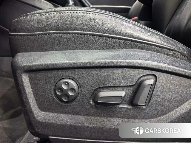 Audi Q2L id 4271079 из Китая 16