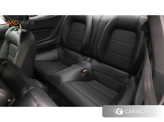 Ford Mustang 2022 Черный из Китая, фото 6