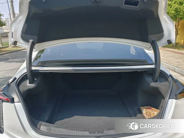 Cadillac CT5 id 4241458 из Китая 21