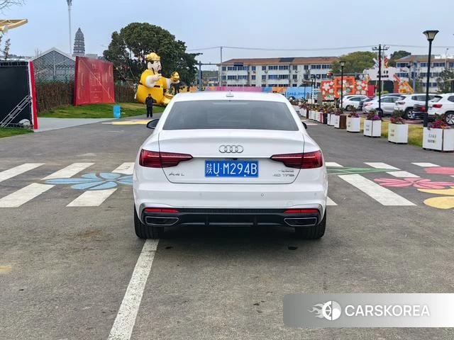Audi A4L id 4333221 из Китая 7