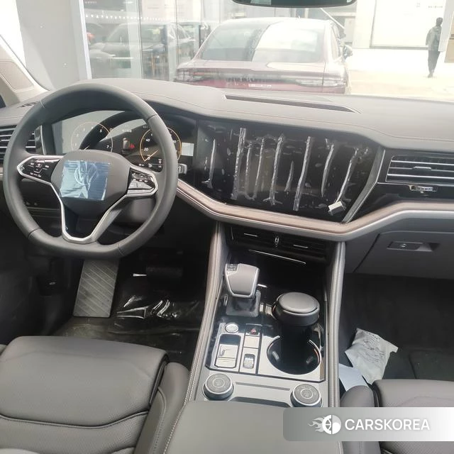 Volkswagen Touareg id 4261157 из Китая 8
