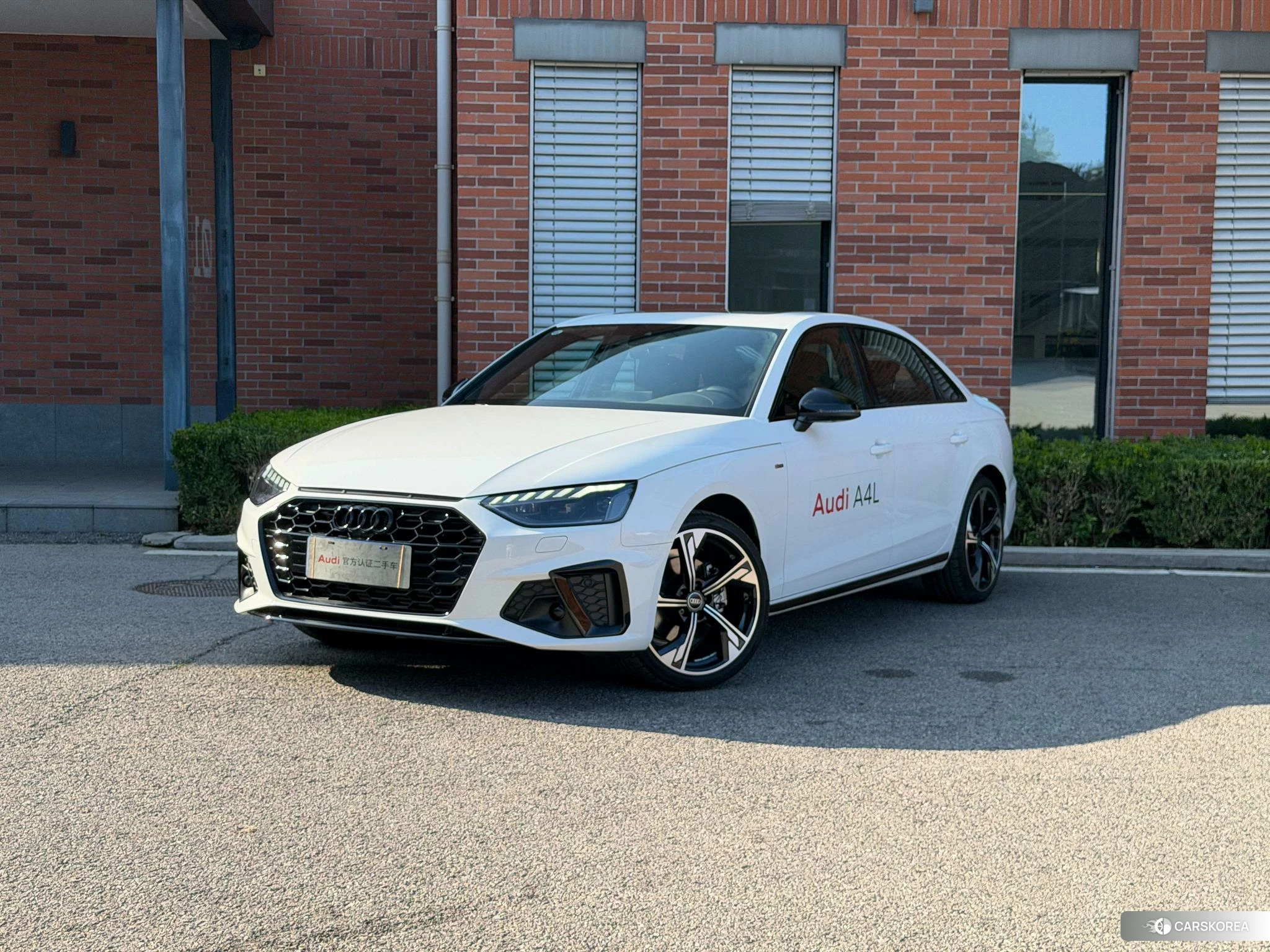 Audi A4L id 4485579 из Китая 12