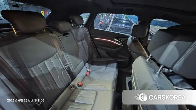 Audi e-Tron id 4513140 из Кореи 13
