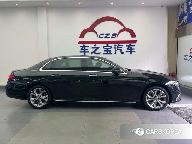 Mercedes-Benz E-class id 4297263 из Китая 13