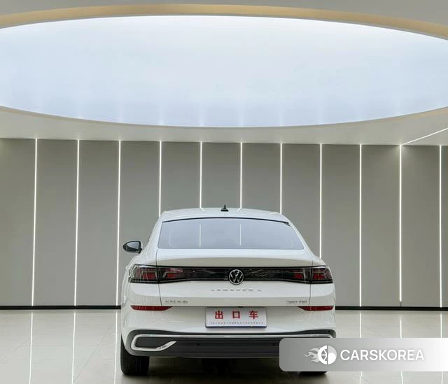 Volkswagen Lingdu 2023 Белый из Китая, фото 6