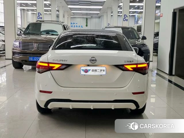 Nissan Xuan Yi 2023 Белый из Китая, фото 6