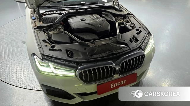 BMW 5 Series (G30) id 4303266 из Кореи 16