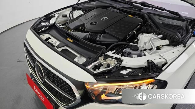 Mercedes-Benz E-Class W214 id 4291679 из Кореи 32