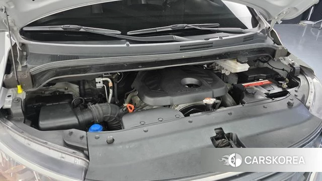 Hyundai The New Grand Starex id 3843540 из Кореи 16