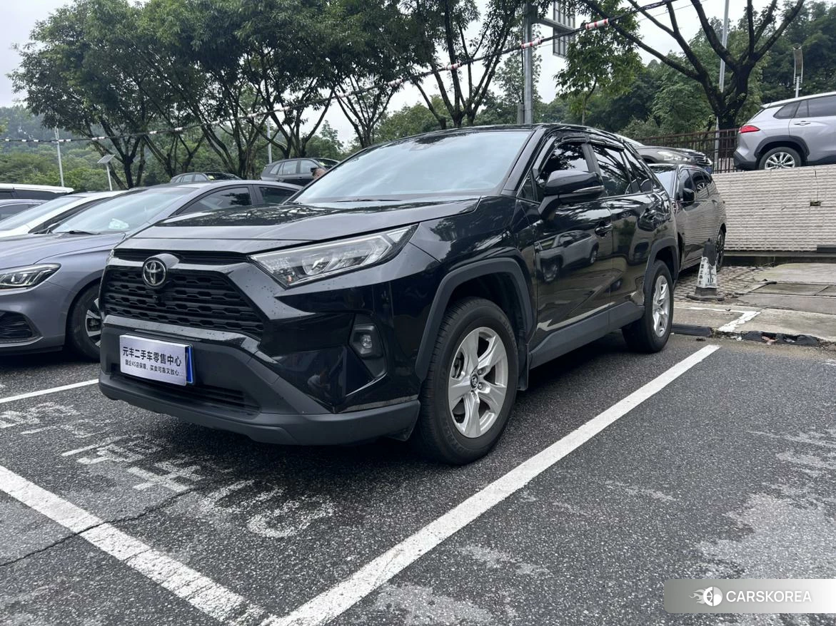 Toyota RAV4 id 4515034 из Китая 7