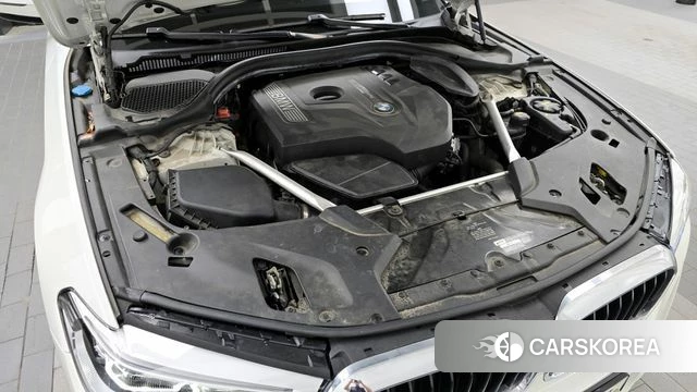 BMW 5 Series (G30) id 4390115 из Кореи 27