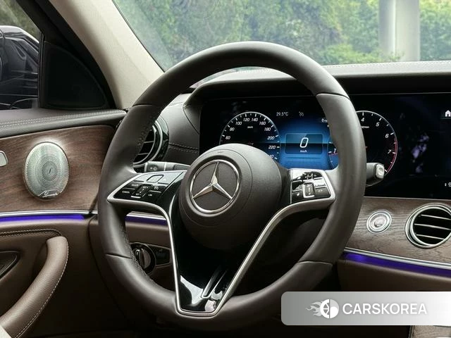 Mercedes-Benz E-class id 3939392 из Китая 13