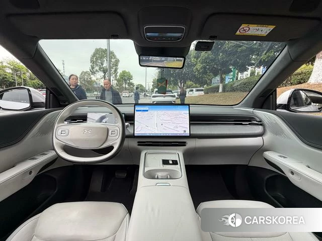 Xiaopeng Motors Xiaopeng G6 2025 Серебристо-серый из Китая, фото 6