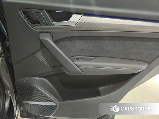 Audi Q5L Sportback id 4259172 из Китая 23