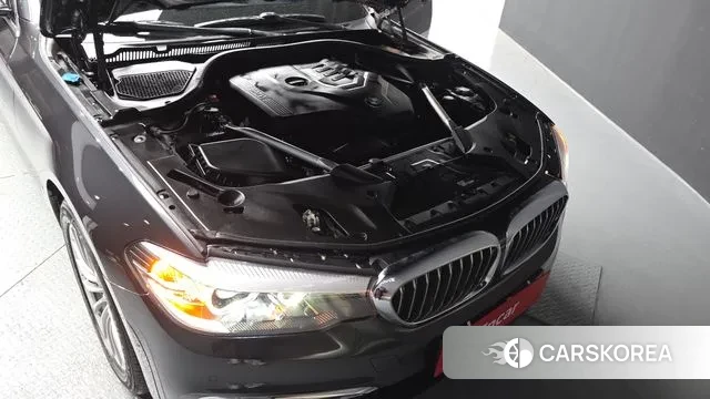 BMW 5 Series (G30) id 3676917 из Кореи 16