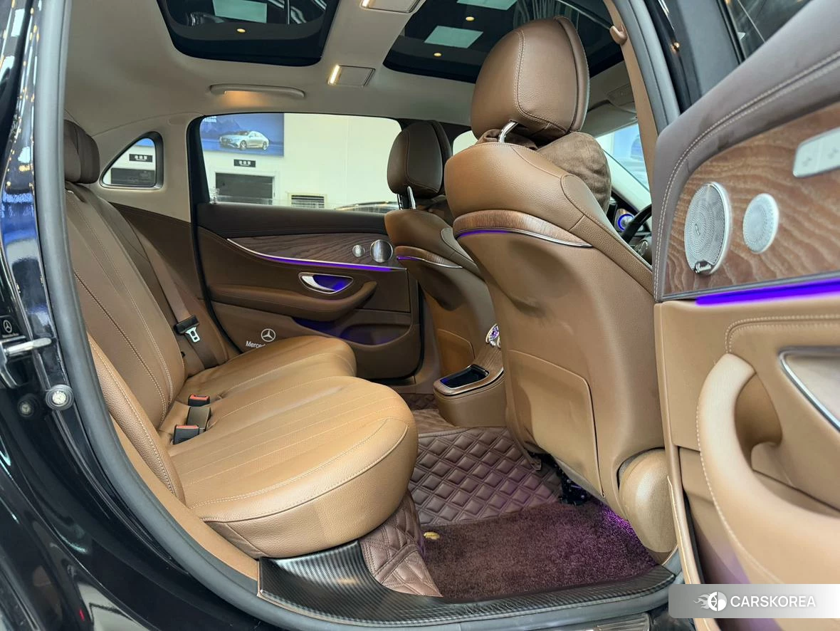Mercedes-Benz E-class id 4455199 из Китая 15