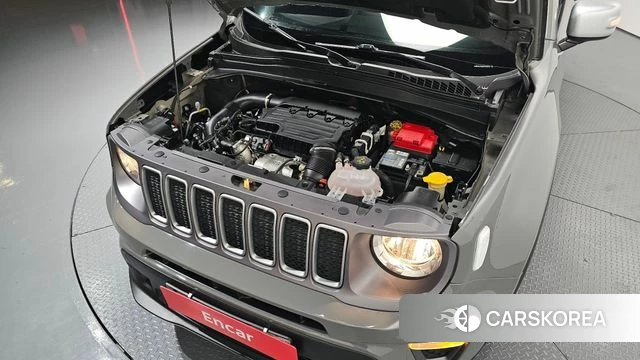 Jeep Renegade id 3903532 из Кореи 16