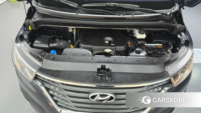 Hyundai The New Grand Starex id 4285518 из Кореи 16