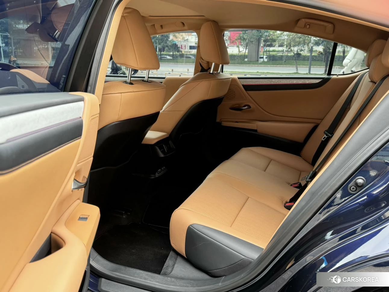 Lexus ES id 4441166 из Китая 10