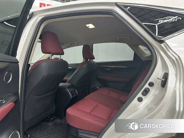 Lexus NX 2021 Белый из Китая, фото 6