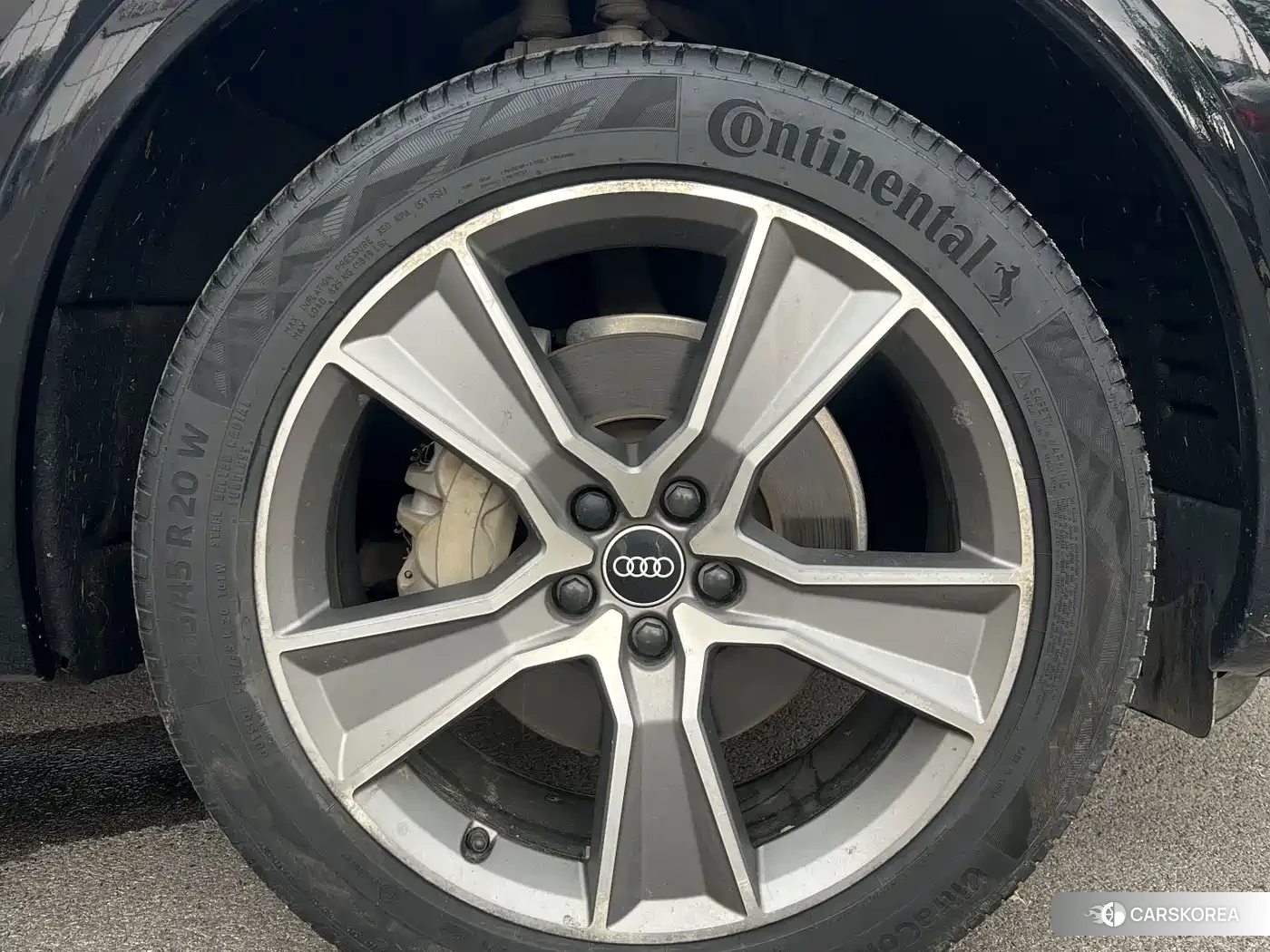Audi Q5L id 4628239 из Китая 12
